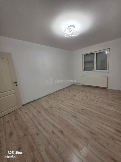 Apartament cu 3 camere semidecomandat în Micro 9