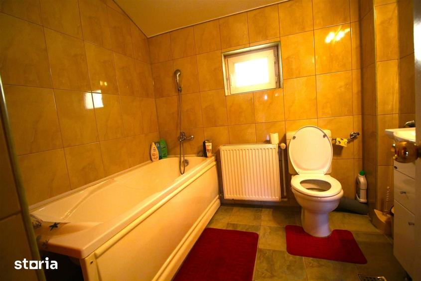 Casă cu 6 camere cu Teren 500 Mp în Nord