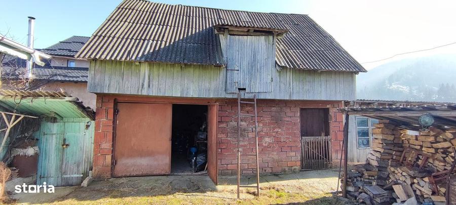 Casa 3 camere cu garaj ?i 2 pivni?e Orasul Bicaz, Jud Neamt - 8