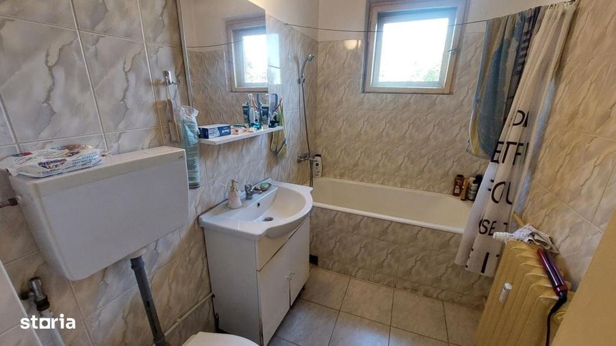 Apartament cu 3 camere decomandat, mobilat în 1 Mai