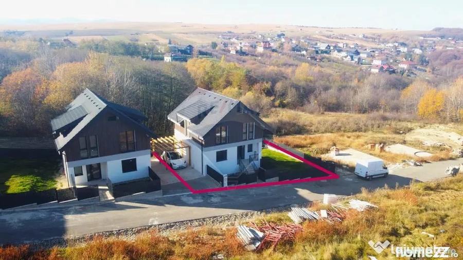 Casă cu 7 camere cu Teren 350 Mp în Sălicea