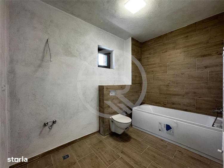Apartament cu 3 camere semidecomandat în Borhanci