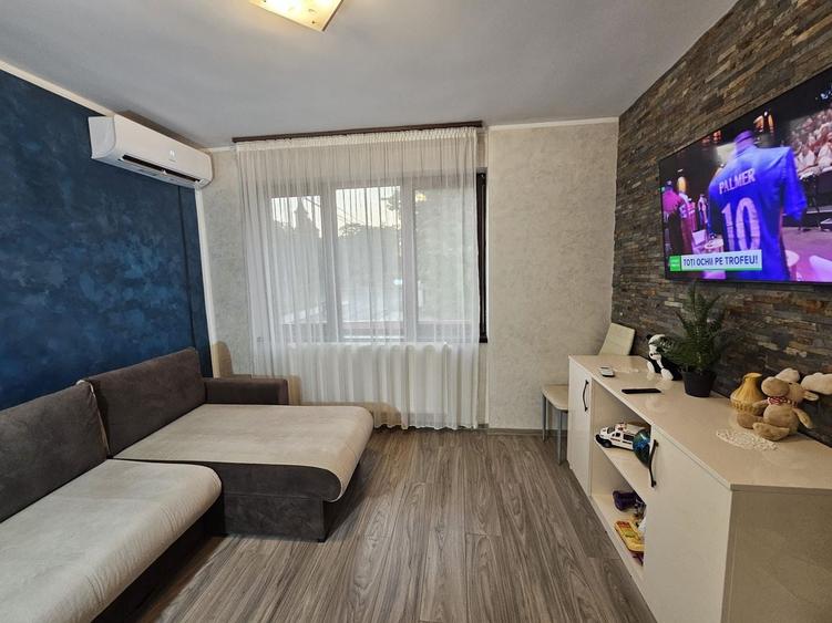 Apartament cu 2 camere, mobilat în Central