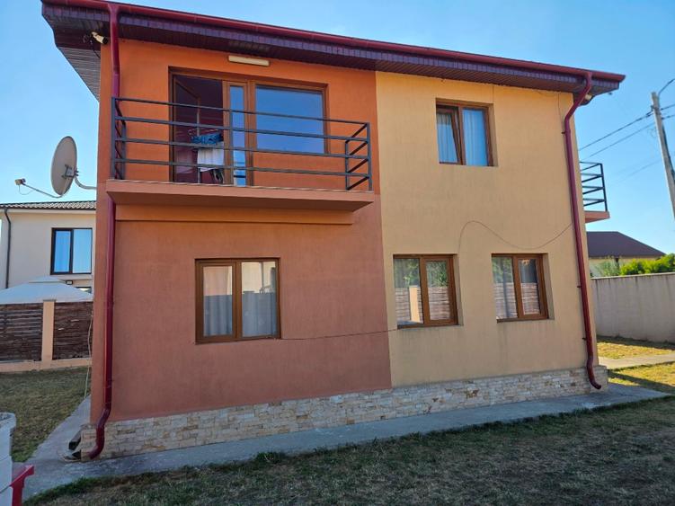 Casă cu 4 camere cu Teren 462 Mp în Lumina