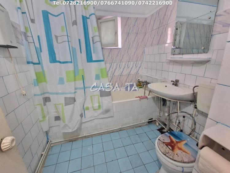 Apartament cu 3 camere decomandat în 9 Mai