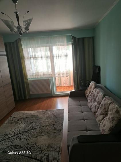 Apartament cu 2 camere decomandat în Livada