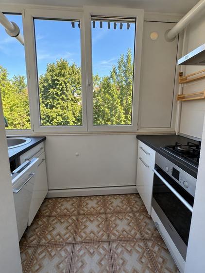 Apartament cu 3 camere decomandat în Lunei