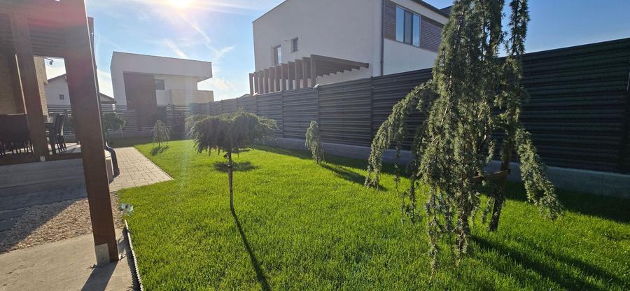 Casă individuală cu 4 camere cu Canalizare în Aninoasa