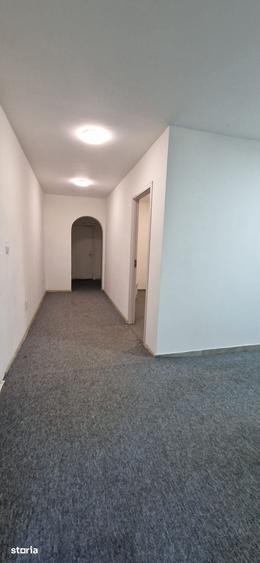 Spațiu comercial, de 32 mp, în Tătărași