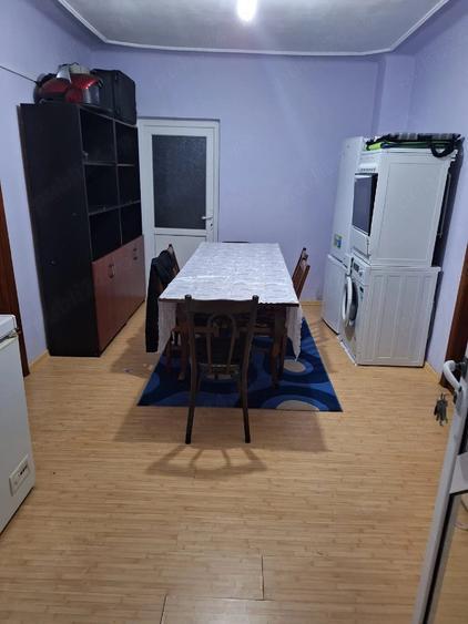 Casă cu Teren 1300 Mp în Central
