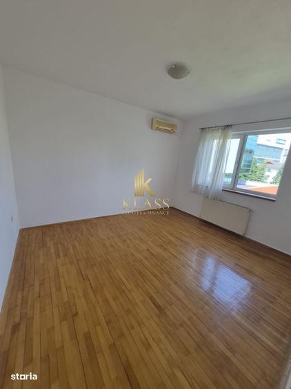 Apartament cu 4 camere decomandat în Herăstrău