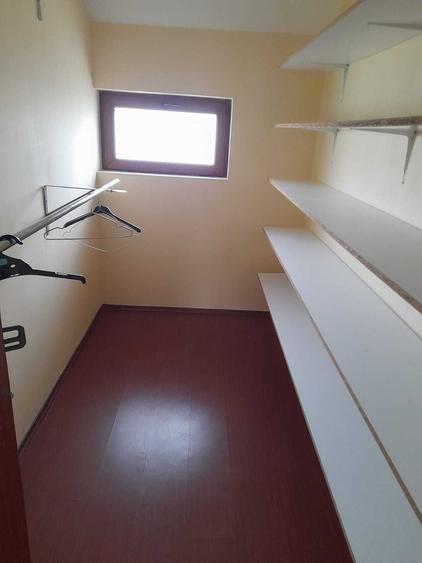 Casa de vanzare (Parter + etajul 1) - 6
