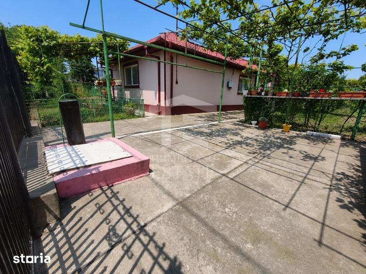 Casă cu 5 camere cu Teren 800 Mp în Central