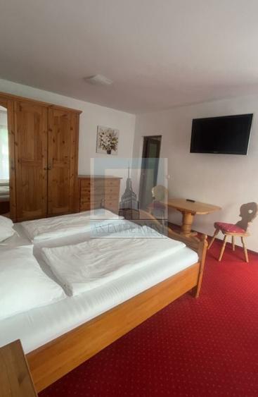 Casă cu 5 camere cu Teren 340 Mp în Central