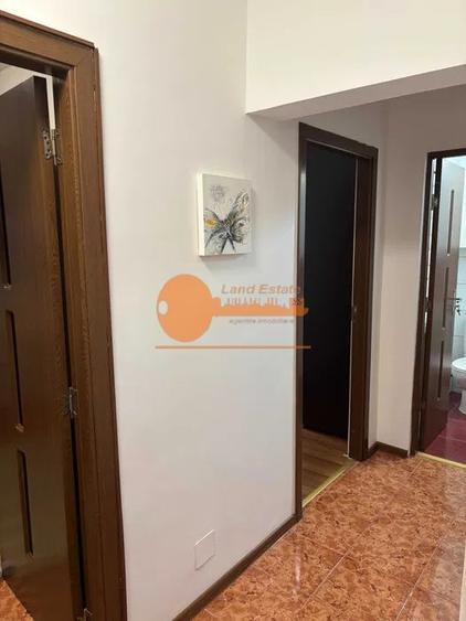 Apartament cu 2 camere decomandat, mobilat în Drumul Taberei