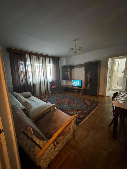 Apartament cu 2 camere semidecomandat în Sud