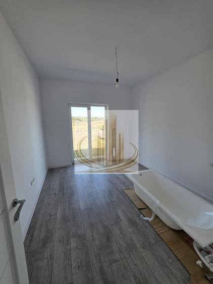 Apartament cu 3 camere în Torontalului