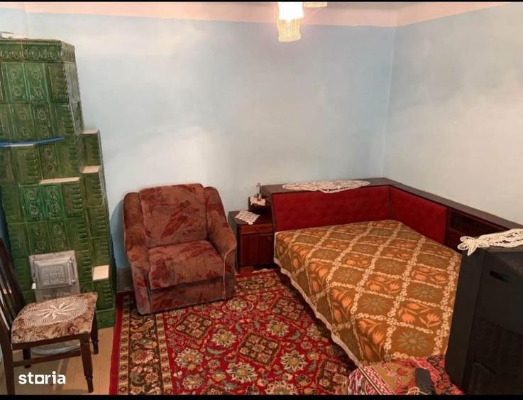 Casă cu 4 camere în Central