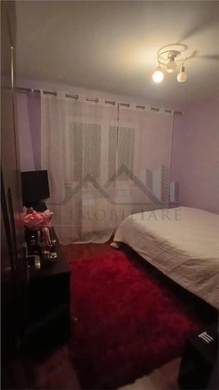 Apartament cu 2 camere semidecomandat în Filiași