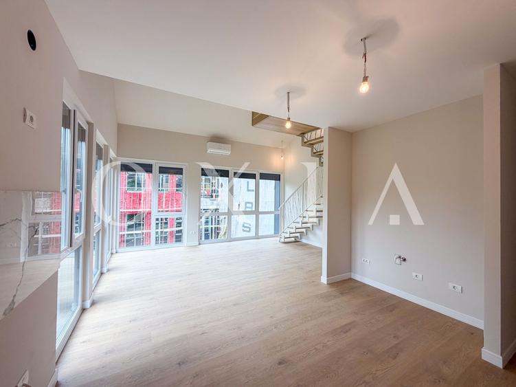 Apartament cu 3 camere semidecomandat în Complex Studențesc