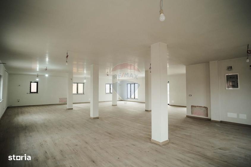 Spațiu comercial, de 200 mp, în Marginea
