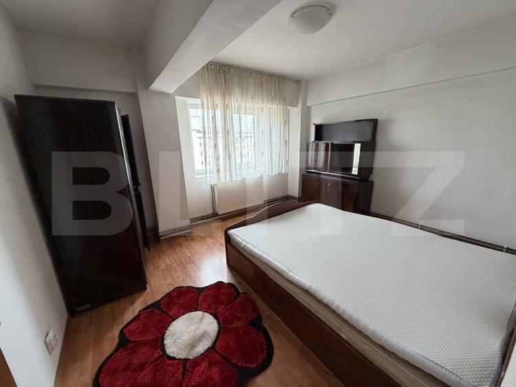 Apartament cu 3 camere, decomandat, 72 mp, zona Victoriei - 4