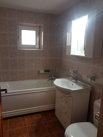 Apartament cu 2 camere decomandat în Nicolina