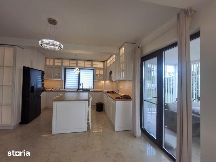 Casă cu 5 camere cu Teren 480 Mp în Bucium