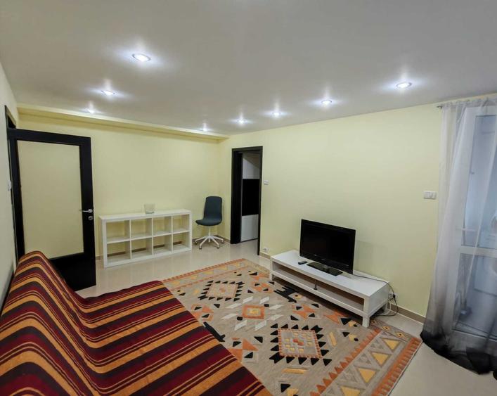 Apartament cu 2 camere semidecomandat în Titan
