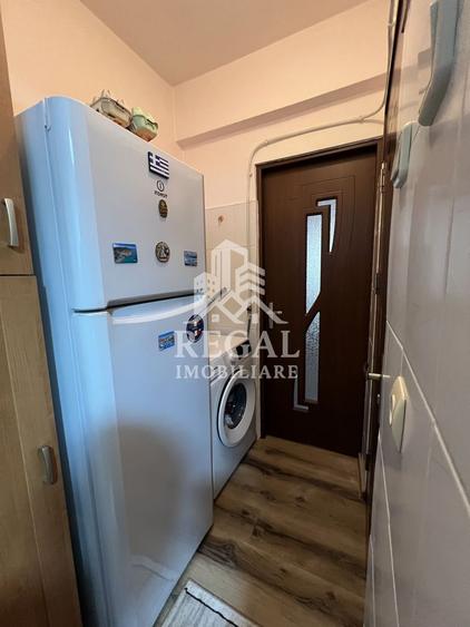 Apartament cu 2 camere decomandat, mobilat în Central