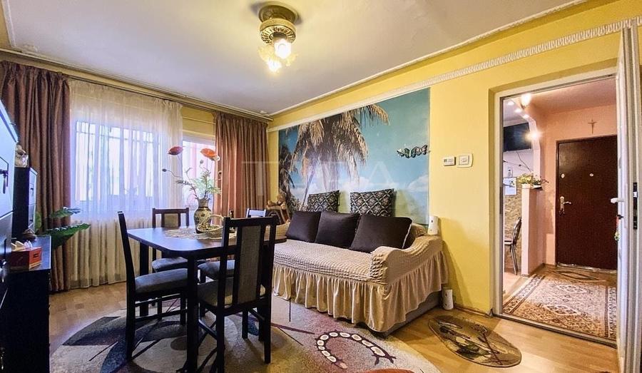 Apartament cu 3 camere decomandat, mobilat în Zorilor — fotografia 3