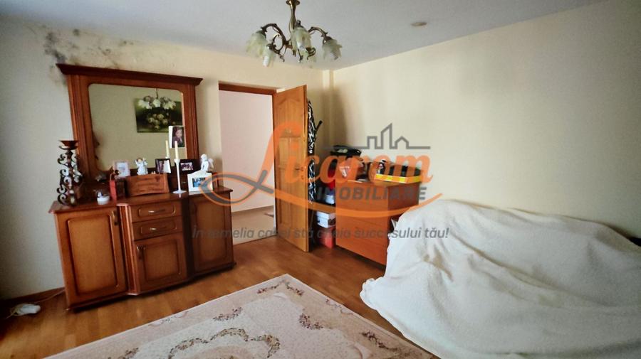 Apartament cu 2 camere decomandat, mobilat în Blumăna