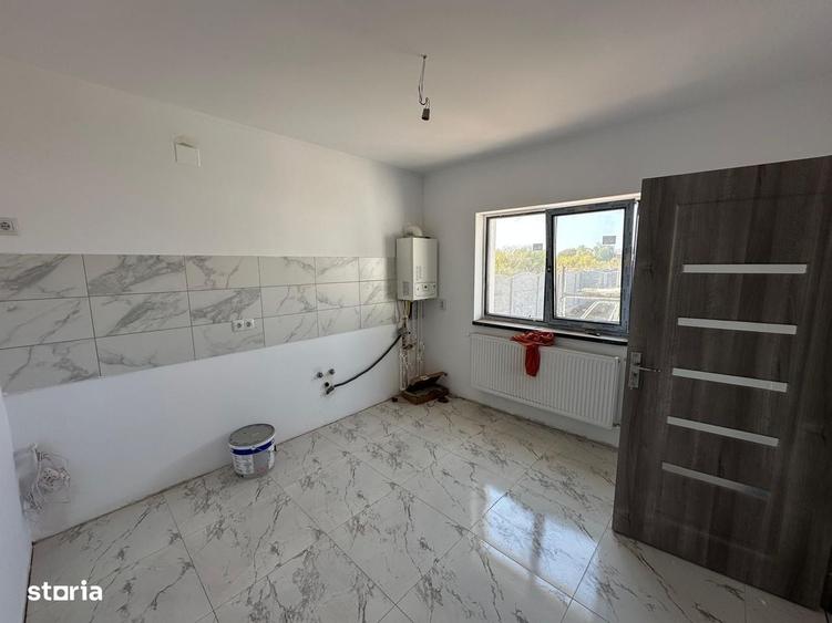 Casă cu 3 camere cu Teren 300 Mp în Clinceni