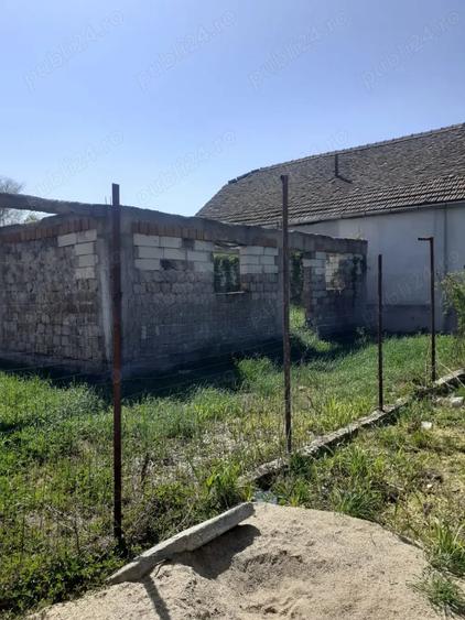Teren de 300 mp, în Frumușeni
