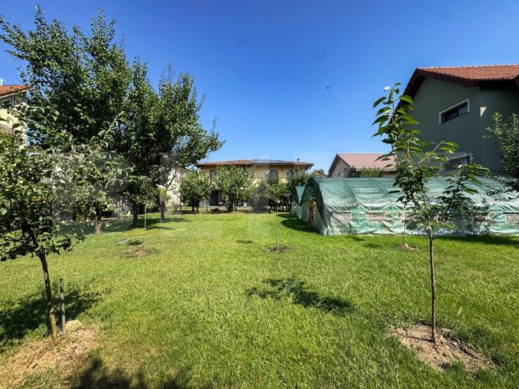 Casă individuală cu 5 camere cu Canalizare în Florești