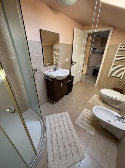 Apartament cu 2 camere decomandat în Dumbrăvița