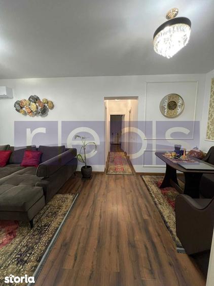 Apartament cu 3 camere decomandat, mobilat în Vitan