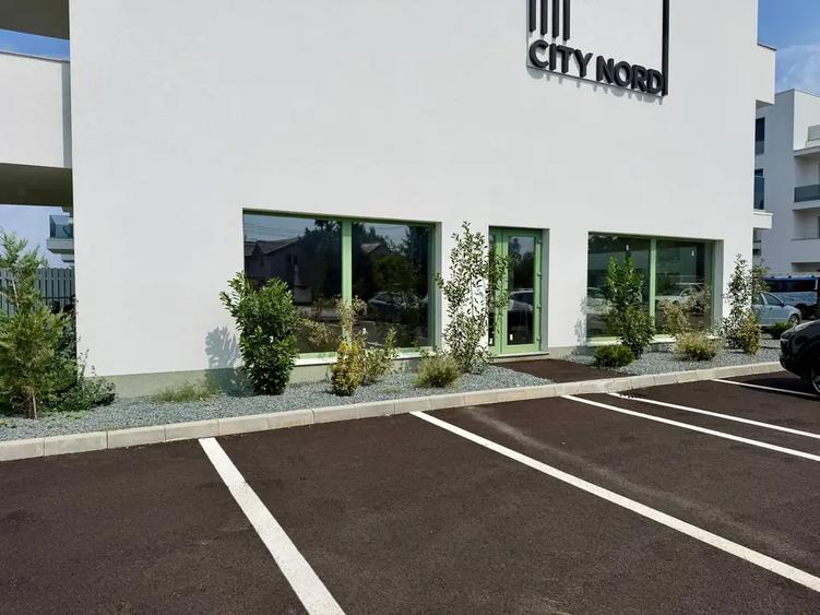 Spațiu comercial, de 103.69999694824 mp, în Tunari