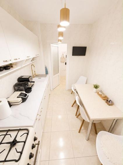 Apartament cu 2 camere semidecomandat în Dristor