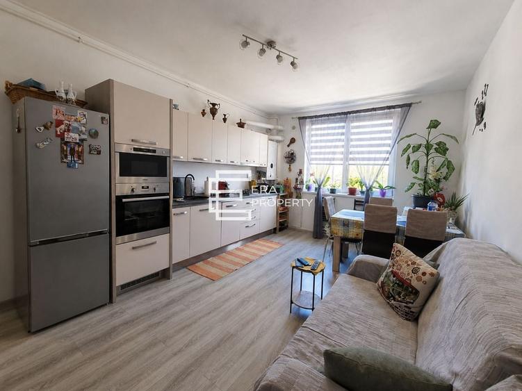 Apartament cu 3 camere decomandat, mobilat în Șelimbăr — fotografia 2