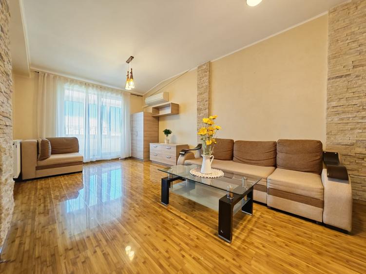 Apartament cu 3 camere semidecomandat, mobilat în Bucureștii Noi