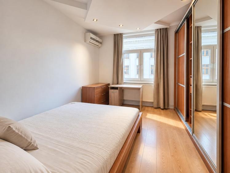 Apartament cu 2 camere decomandat, mobilat în Central