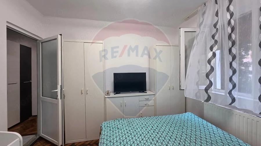 Apartament cu 2 camere semidecomandat în Central