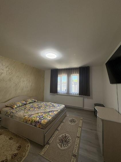 Casă cu 3 camere cu Teren 1000 Mp în Tuzla