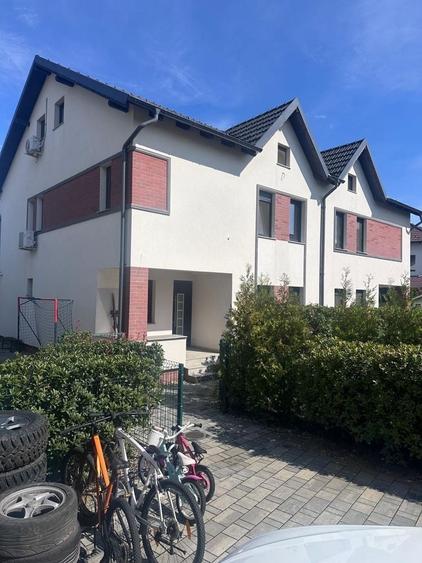 Casă cu 4 camere cu Teren 350 Mp în Rudicica