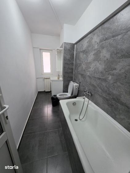 Apartament cu 2 camere decomandat în Decebal