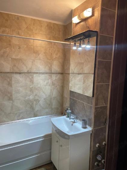 inchiriez apartament 2 camere 54 mp - 1