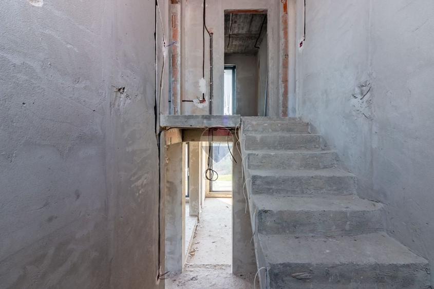 Casă individuală cu 4 camere cu Teren 701 Mp în Corbeanca