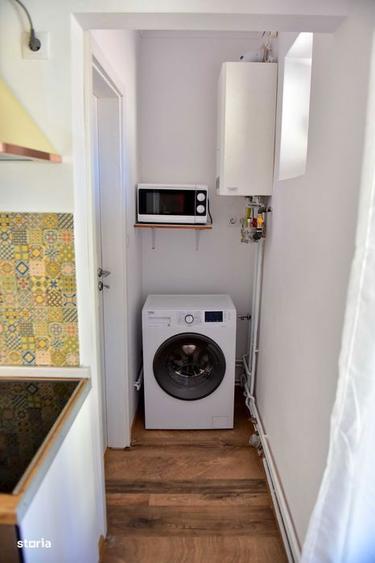 Apartament cu 3 camere decomandat, mobilat în Ultracentral