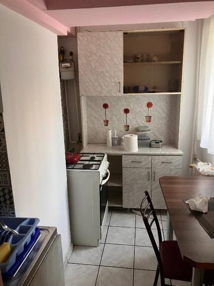 Apartament cu 2 camere decomandat, mobilat în Lujerului